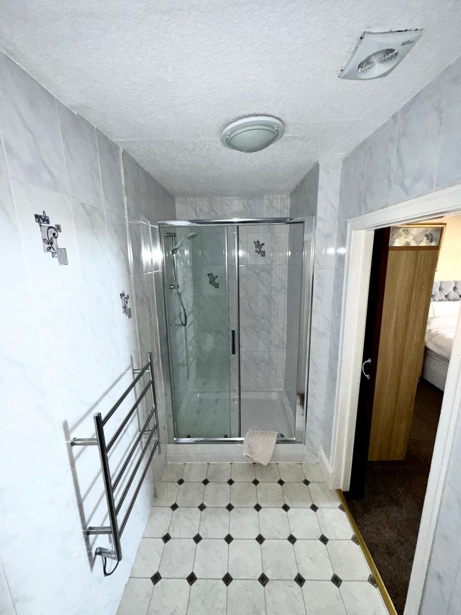 Ashfield Guesthouse ダグラス エクステリア 写真